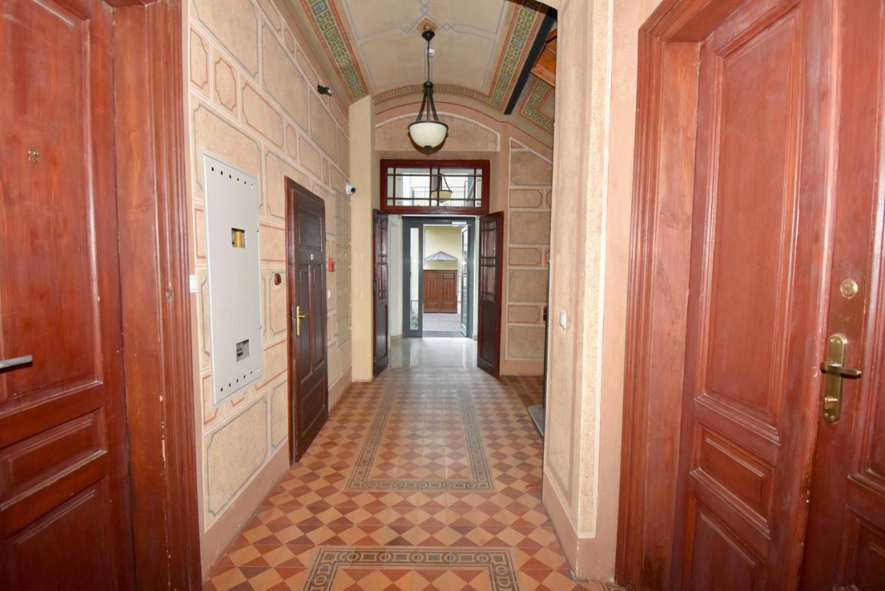 Krakow Family Nest Apartment Екстериор снимка